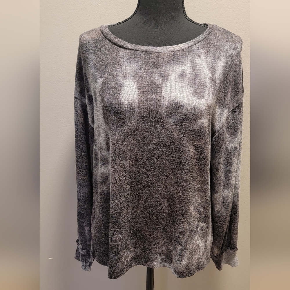 Jessica Simpson Charcoal and White Sweatshirt